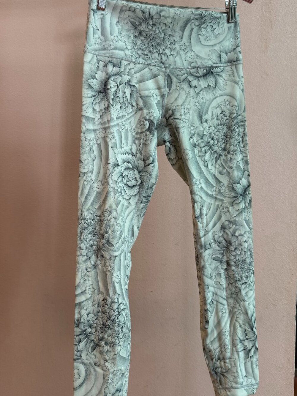 Lululemon Rare Print Yoga Pants